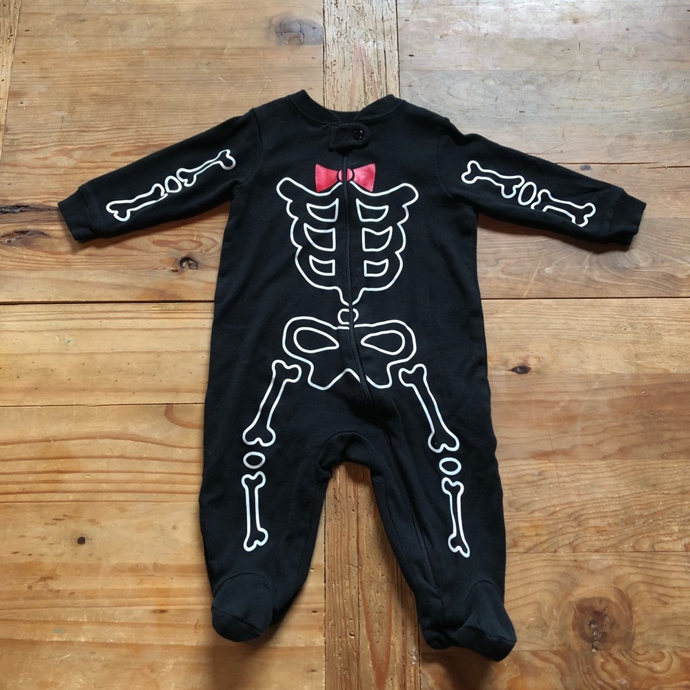 ‼️ 5/$40 3-6 months skeleton outfit for Halloween
